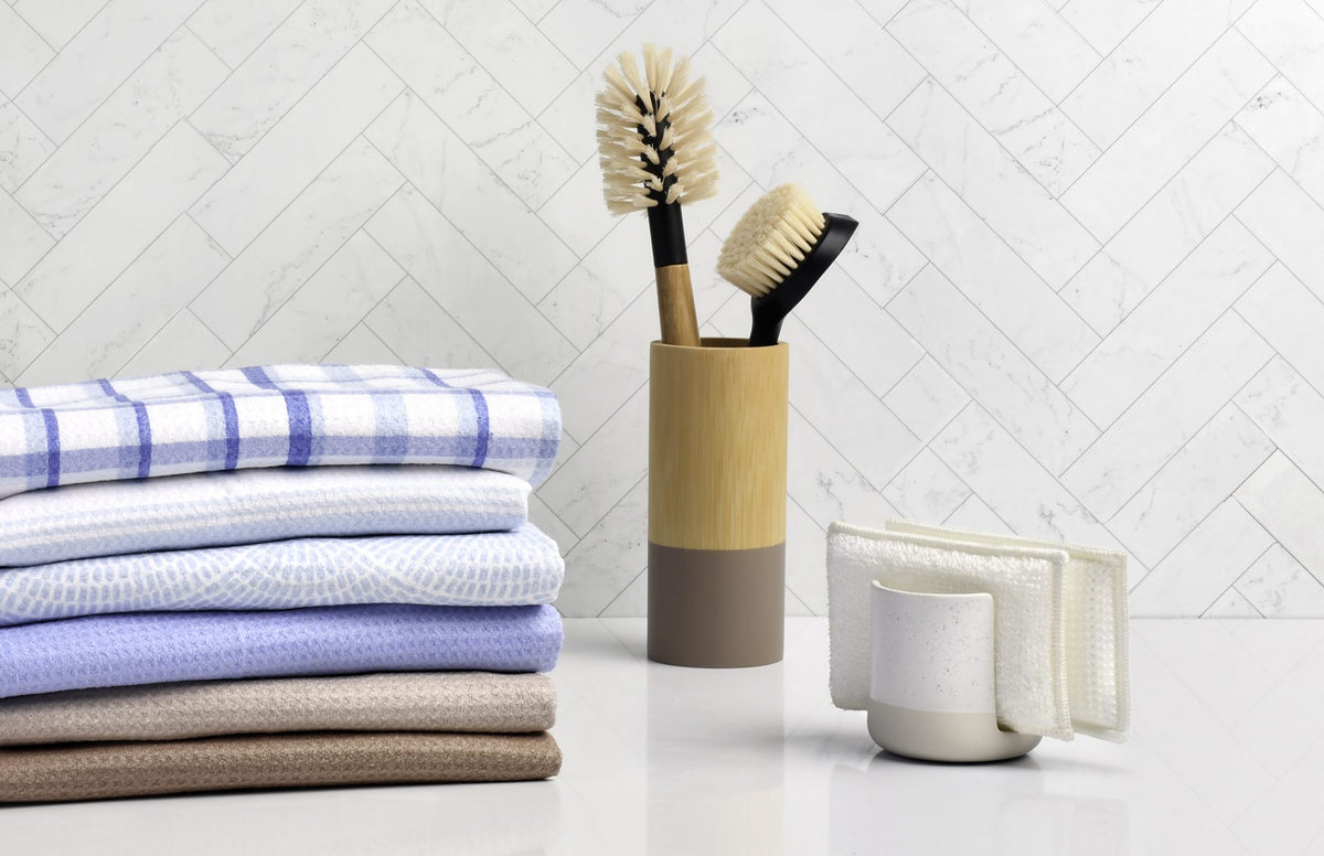Bright Box bamboo brushes and microfiber towels